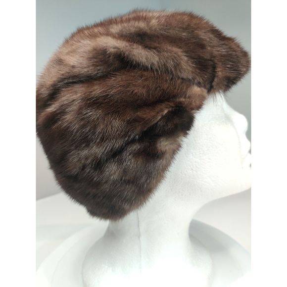 Vintage Dark Brown Mink Beret Style Hat from Canada 20.5\